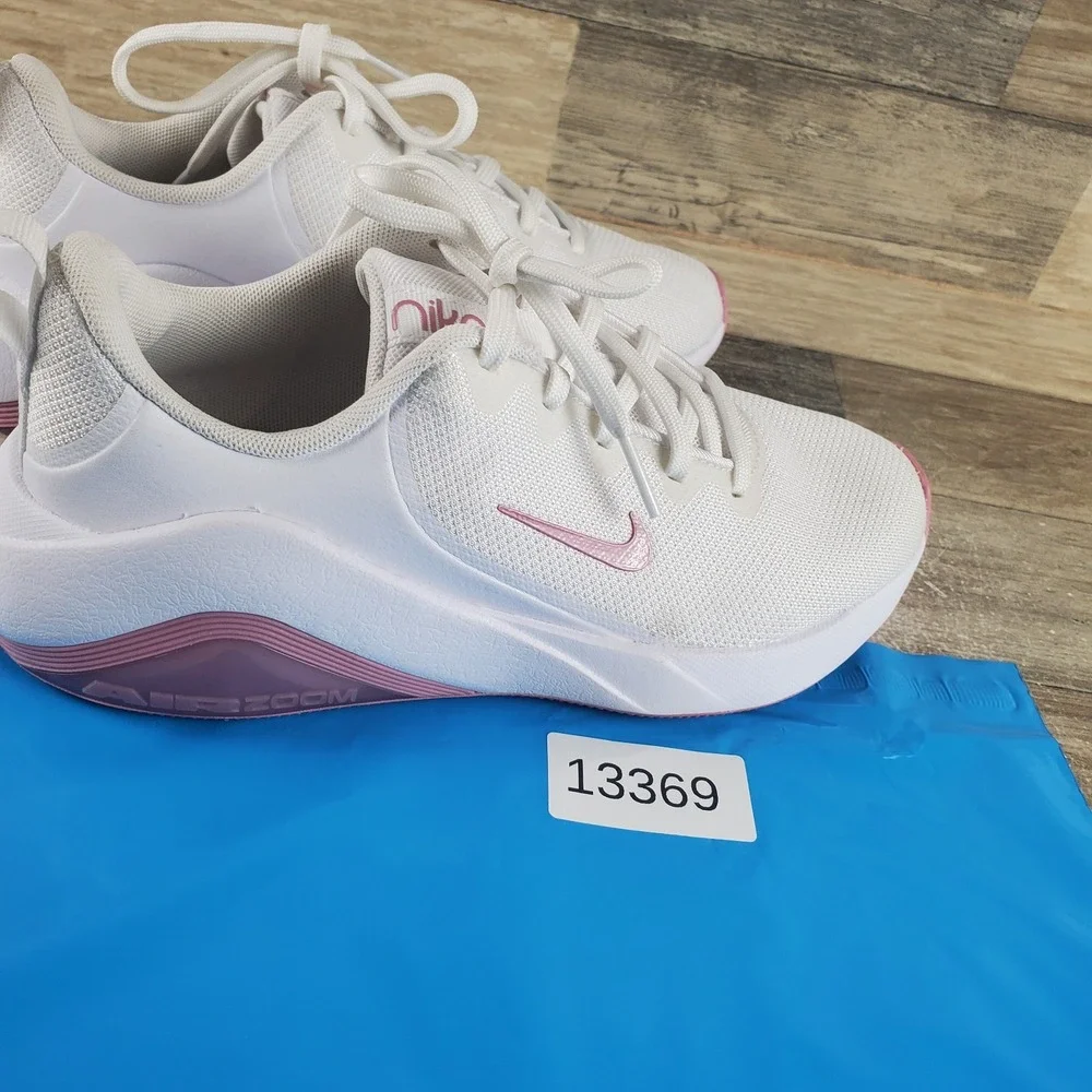 Nike Air Zoom Bella 7 Womens Shoes Sz 6 Training White Pink Lace-Up Sneakers
